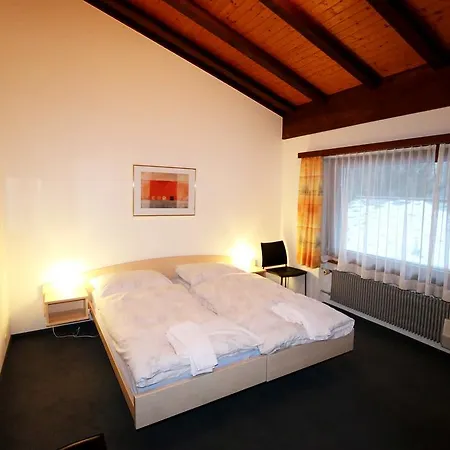 Ferienwohnung Sarazena Saas-Fee Zimmer foto