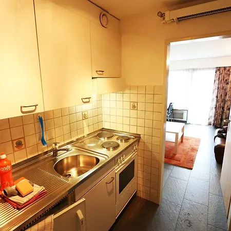 Ferienwohnung Sarazena Saas-Fee Zimmer foto
