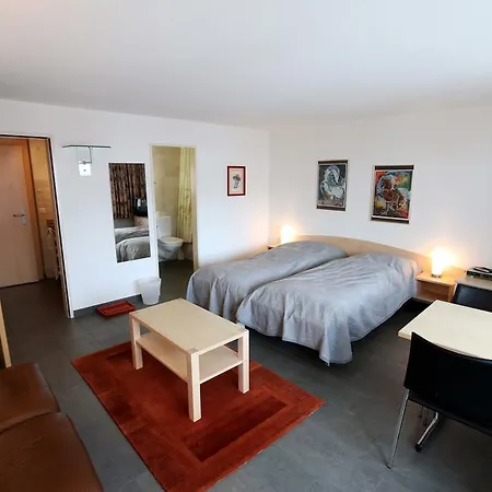 Ferienwohnung Sarazena Saas-Fee Zimmer foto