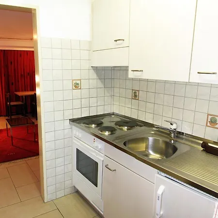 Ferienwohnung Sarazena Saas-Fee Zimmer foto