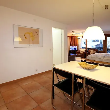 Ferienwohnung Sarazena Saas-Fee Zimmer foto