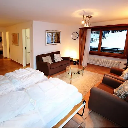 Ferienwohnung Sarazena Saas-Fee Zimmer foto