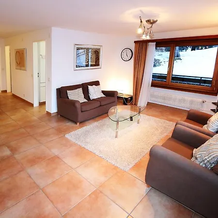 Ferienwohnung Sarazena Saas-Fee Zimmer foto