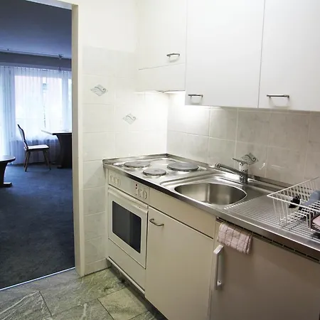 Ferienwohnung Sarazena Saas-Fee Zimmer foto